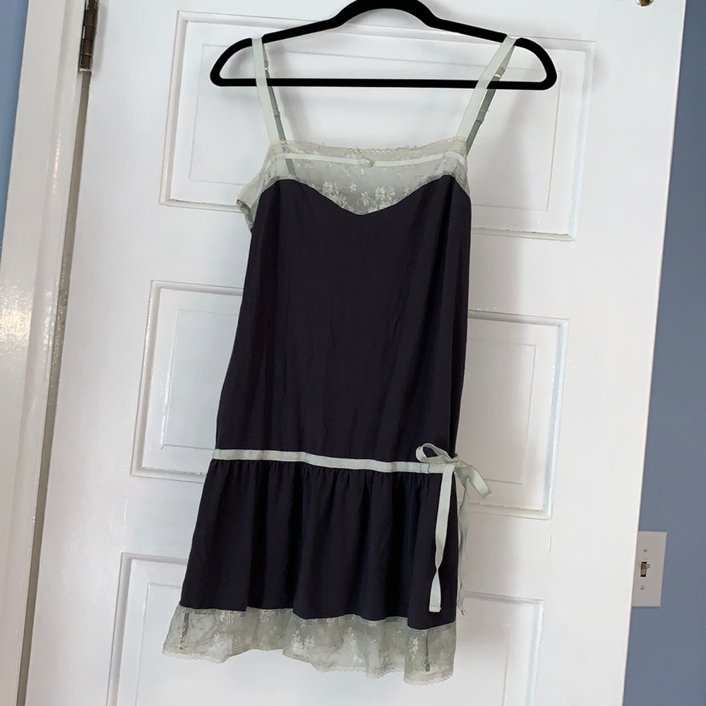 Small Victoria’s Secret vintage nightgown sleep dress